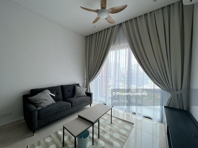 Lucentia Bbcc 2 Bedrooms Unit for Sale! Link To LRT MRT Monorail!