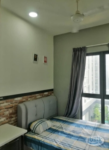Middle room for rent at Citizen @ Old Klang Road