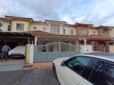NEAR SURAU | REFURBISHED UNIT Double Storey Terrace at Seksyen 3 Bandar Baru Bangi for Rent