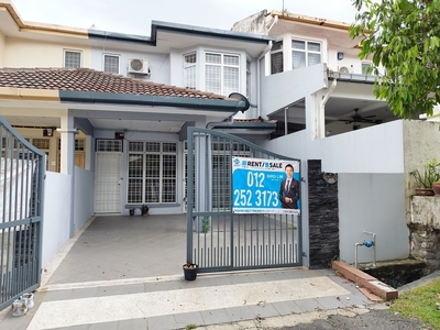 PUNCAK JALIL 2sty TERRACE LANDED HOUSE Kitchen Cabinet Non Bumi Lot With Title Newly Refurbish 24hour guard and gate