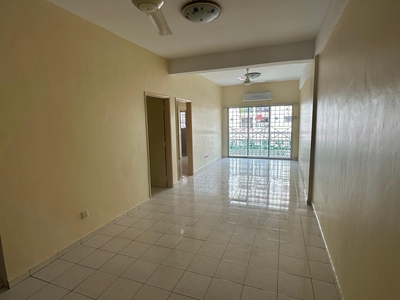Vista Indah Putra Apartment (3 Rooms 2 Bathrooms, Good Condition)