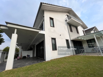 2.5 Storey Renovated & Extended Terrance House