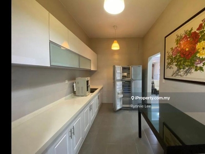 3-sty landed in gated and guarded area. With furnished, ready move in.