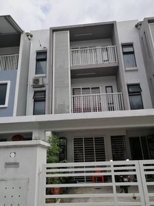 For Sale: 2.5 Storey Abadi Heights ( Averia ), Puchong