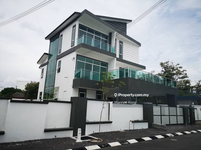 Gunung Rapat Freehold Gated Guarded 2.5 Storey Bungalow