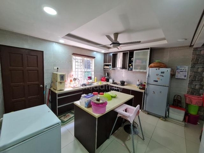 a PEACEFUL LANDED UNIT FOR RENT (FAMILY)
