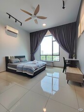 Balcony Room with a View - Cozy Comfort at Icon City, Seberang Perai - Your Cozy Corner! Direct Owner