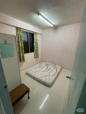 Clean Cozy Room for Female at Taman Alor Vista Apartment near Relau, Bukit Jambul, Bayan Lepas, Spice, PSDC, INTI, USM, Sungai Dua, Queenbay