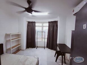 Middle Room at Endah Regal, Sri Petaling