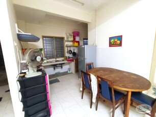 Middle Room at Taman Cheras Intan, Batu 9 Cheras