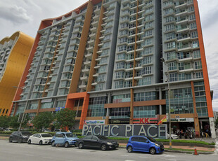 RM 600* All Chinese* Middle Room at Pacific Place @ Petaling Jaya, Selangor