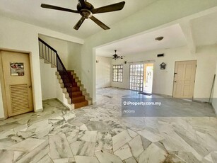Freehold Nonbumi Facing South Fully Extended Marble Flooring