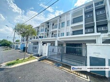 New 2.5 Storey Terrace House Sg Merab Bangi near Putrajaya