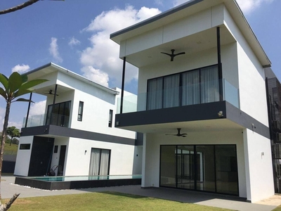Freehold Luxury Landed in Selangor { Demand more than Supply } 2478SQFT GATED & GUARDED
