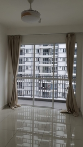 Pinnacle Sri Petaling, Master room with attached Bathroom for rent