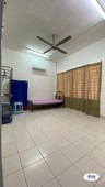 ?Middle Room at Damansara Jaya ?Bathroom, ?Near to Atria Mall , Starling Mall , Beaconhouse , Damansara Uptown , 3 Damansara