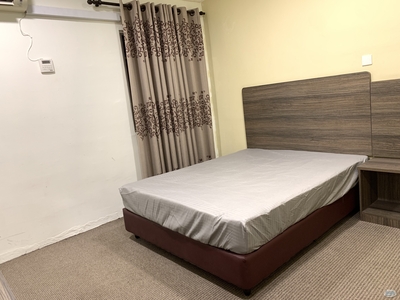 Foreigner Perferred Room For RentNear to Lowyat Plaza Star Town Inn 209