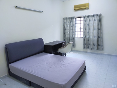 Master Room Rent in Bandar Puteri Puchong 5mins to Koi Tropika, Bandar Puteri LRT Station