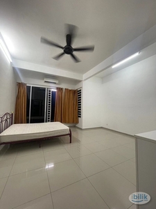 Master Room with Private Bathroom for Rent. Fully Furnished. (Jalan Rasah, Seremban)