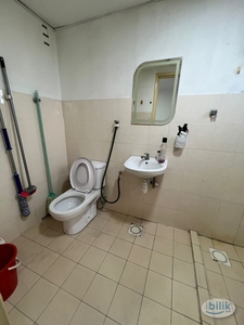 NEAR MRT, SEP MOVE IN MEDIUM ROOM WITH FULLY FURNISHED, INCLUDING WATER BILLS AND WIFI. NEAR SPEED 99SUPERMART