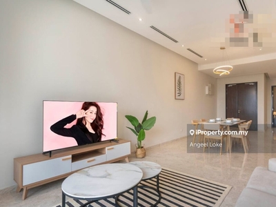 New luxury residense condo for rent with balcony