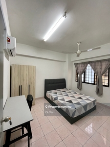 Nice Medium Room Fully Furnished With Aircon High Speed Wifi