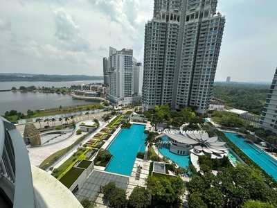 Service residences with marina view
