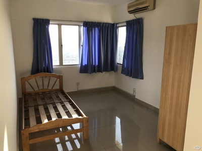 Sri Intan 2 Aircond Middle Room for Rent