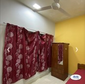 Single Room at Pelangi Utama, Bandar Utama