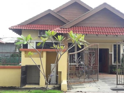 4 bedroom Bungalow for sale in Shah Alam