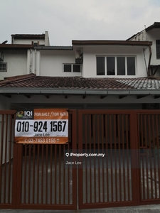 Actual 2 storey house for rent