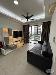 BALCONY ROOM WITH TV, FREE WIFI, at The Petalz, Old Klang Road