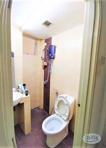 ✨✨✨Big Master BedRoom With Private Toilet at Cova Suites, Kota Damansara✨✨✨