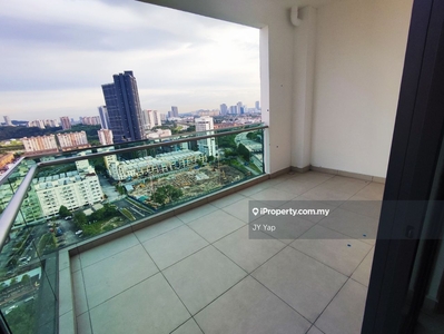Big Private Foyer Luxury Condo with Resort Like Facilities in Sunway!