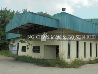 Detached Factory For Auction at Bota