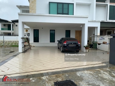 Double Storey Terrace Corner House For Rent! Located at Stephen Yong