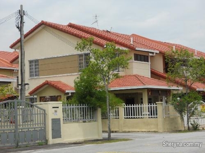 End Lot House With Land, Bandar Bukit Raja, Klang