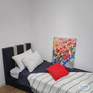 Single room including utility! Female and mixed gender units available near MRT-LRT Maluri @ M Vertica