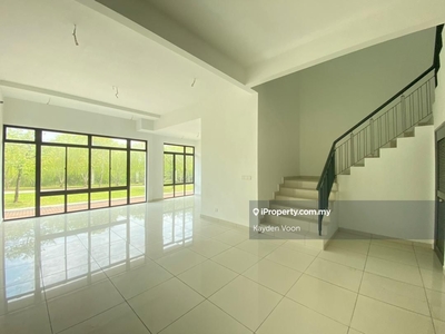For Sale Horizon Hills Canal Garden North Double Storey house