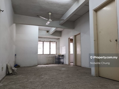 Freehold Alam Damai Cheras Shop House 3 Bedrooms For Sale