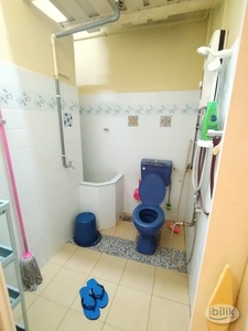 Male Single Room Near HSNI Batu Pahat For Rent