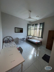Master Room at Kristal View, Shah Alam
