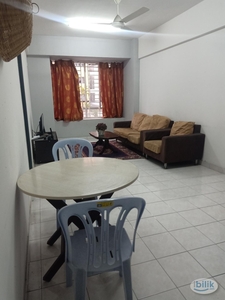 Master Room at Palm Garden Apartment, Klang