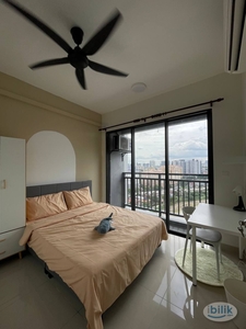 Most Affordable Middle Balcony Bedroom for RENT in Old Klang Road, Platinum Arena