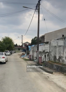 Pj section 8 single storey landed with 89 years lease for sale rm550k