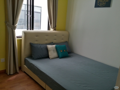Platino JB Paradigm Mall MIDDLE room: MALE fully furnished Move In Now