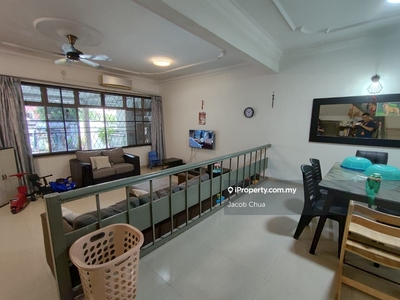 Renovated Tmn Perling @ Zon Layang Double Storey Terrraced For Sale