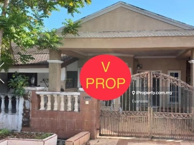 Single Storey Terrace / Link House @ Taman Sri Serdang for Rent