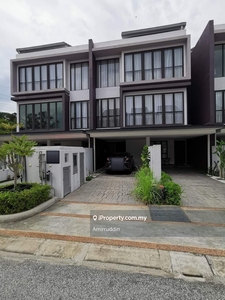 Townhouse Rimbun Sanctuary, Bukit Jelutong Shah Alam