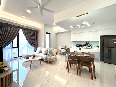Walking distance to lrt & mrt,many unit is available